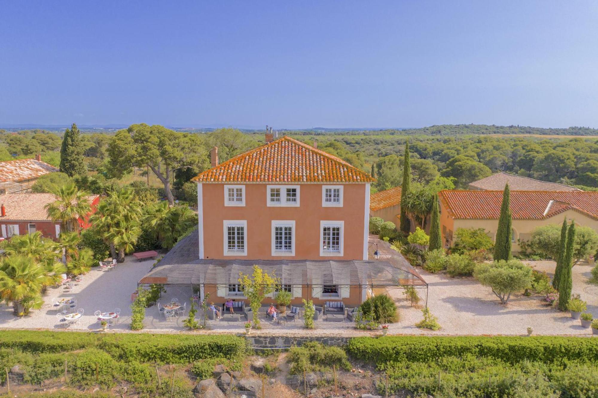 Domaine De Roque Haute Portiragnes Exteriör bild